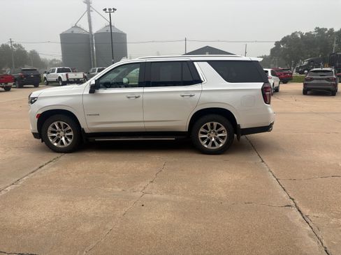 Used 2021 Chevrolet Tahoe Premier AWD/4WD image 6