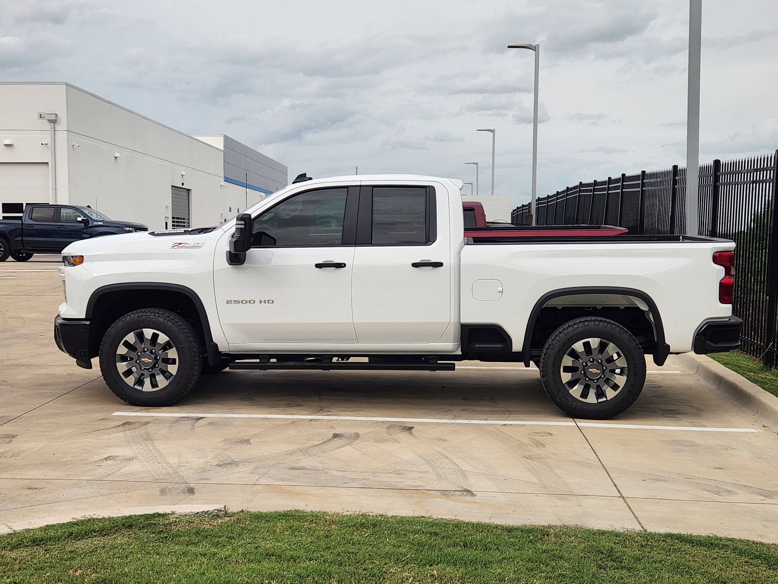 New 2026 Chevrolet Silverado 2500 Custom w/ Custom Value Package AWD/4WD image 7