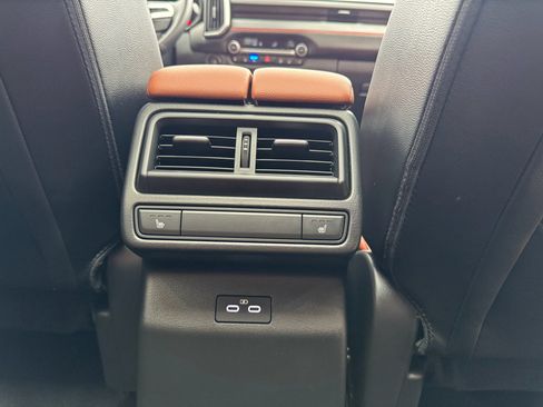 Used 2025 MAZDA CX-50 Meridian Edition w/ Weather Package AWD/4WD image 20