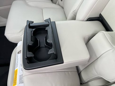 New 2026 Volvo XC90 B6 Ultra w/ Protection Package Premier AWD/4WD image 23