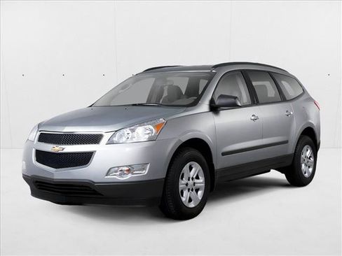 Used 2012 Chevrolet Traverse LS FWD image 1