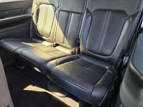 Used 2024 Jeep Wagoneer L Series II w/ Flexible Seating Group image 28