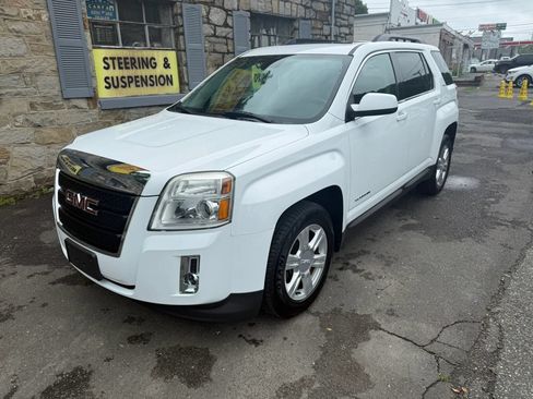 Used 2014 GMC Terrain SLE AWD/4WD image 3