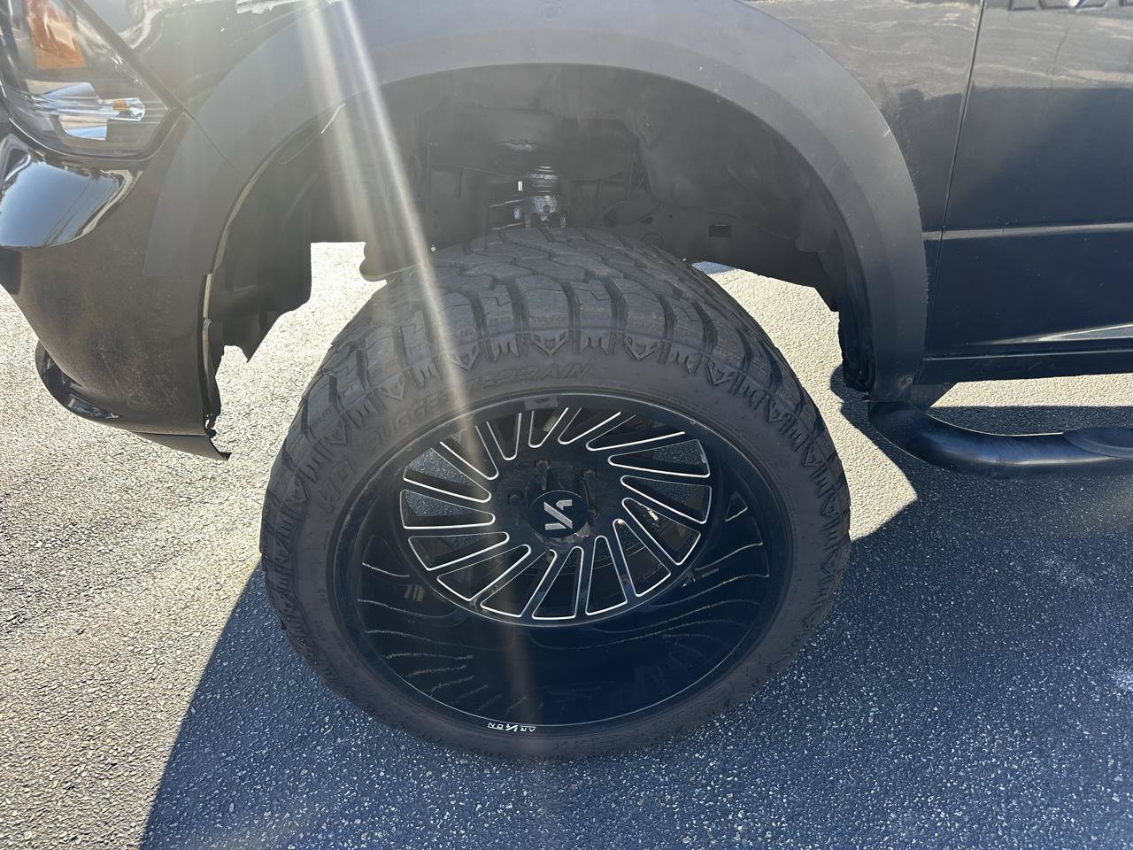 Used 2017 RAM 1500 Express w/ Black Ram 1500 Express Group AWD/4WD image 2