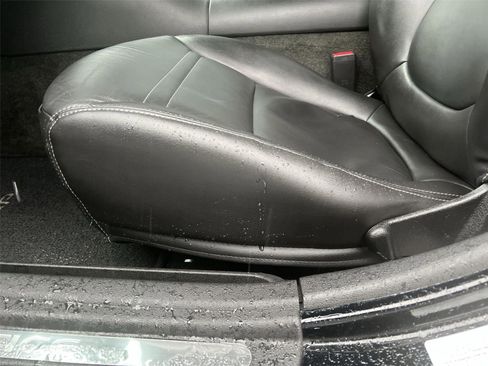 Used 2008 Pontiac Solstice GXP image 11