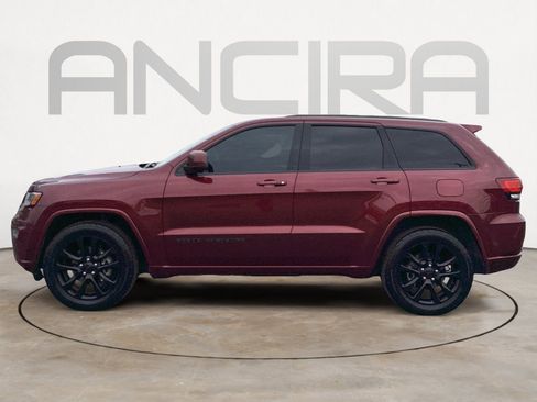 Used 2020 Jeep Grand Cherokee Altitude image 9