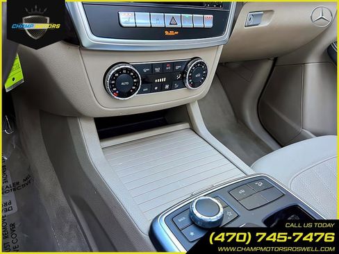 Used 2016 Mercedes-Benz GL 450 4MATIC image 30