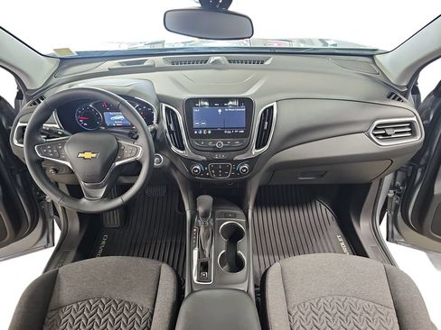 Certified 2024 Chevrolet Equinox LT FWD image 11