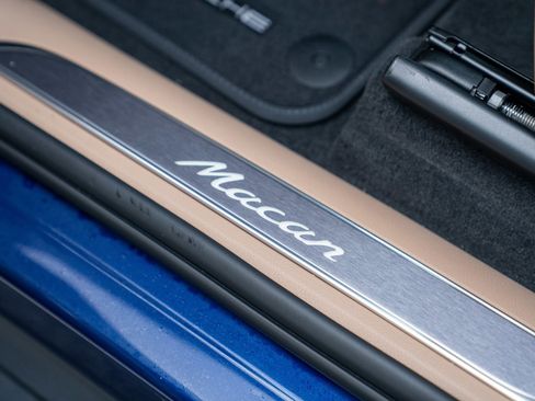 New 2026 Porsche Macan image 12