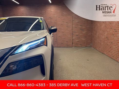 Certified 2023 Nissan Rogue S image 39