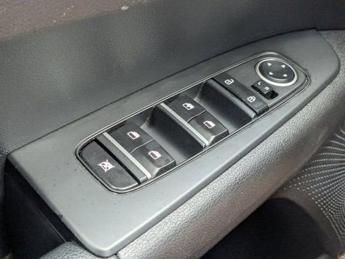 Used 2024 Kia Forte LXS image 13