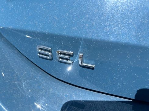 Used 2025 Volkswagen Tiguan SEL R-Line AWD/4WD image 9