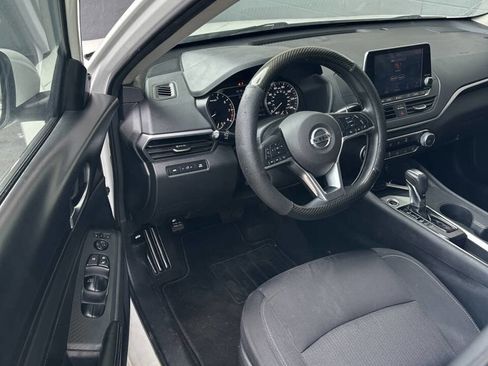 Used 2020 Nissan Altima 2.5 S FWD image 7