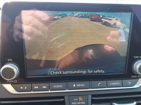 Used 2025 Nissan Altima 2.5 SV image 26