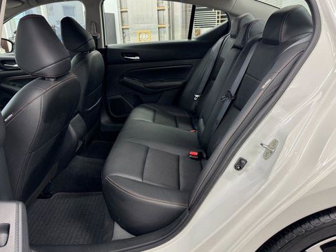 Used 2022 Nissan Altima 2.5 SR image 21