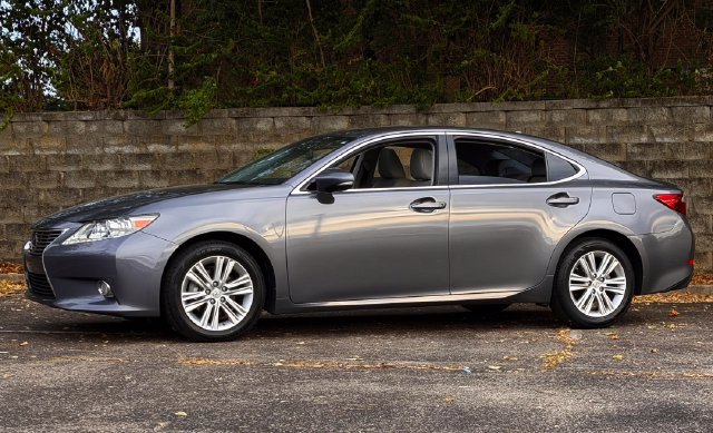 Used 2014 Lexus ES 350 w/ Premium Package FWD image 13