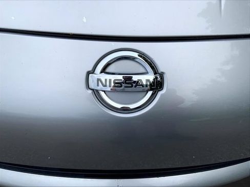 Used 2004 Nissan 350Z Touring RWD image 5