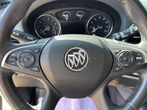 Used 2019 Buick Enclave Essence AWD/4WD image 11