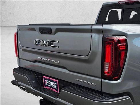 Used 2026 GMC Sierra 1500 Denali w/ Technology Package AWD/4WD image 12