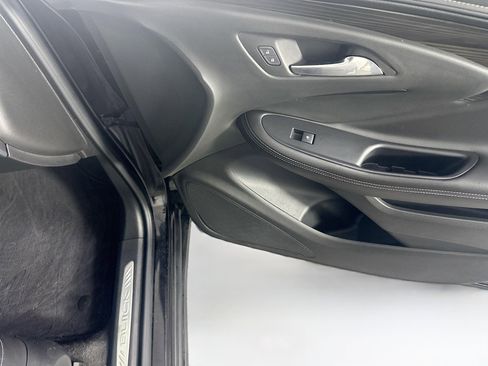 Used 2020 Buick Envision Essence image 31