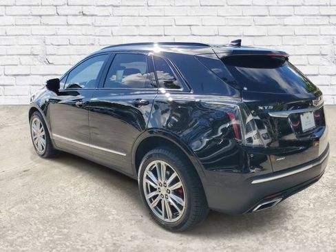 Certified 2023 Cadillac XT5 Sportv w/ Technology Package AWD/4WD image 2