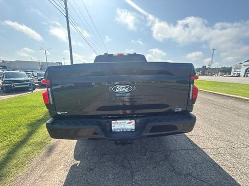 Used 2025 Ford F150 Lightning XLT AWD/4WD image 9
