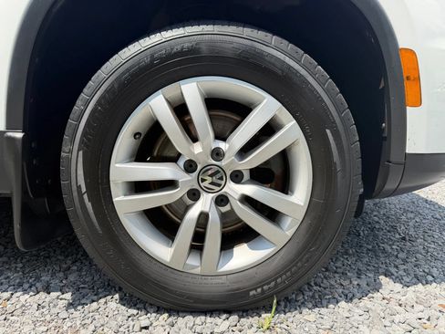 Used 2016 Volkswagen Tiguan S FWD image 47