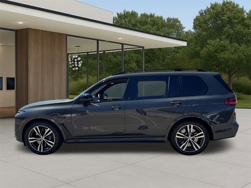 Certified 2023 BMW X7 M60i w/ Executive Package image 11