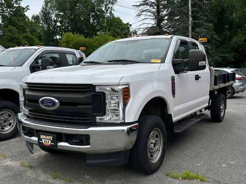 Used 2019 Ford F350 XL w/ XL Value Package AWD/4WD image 3