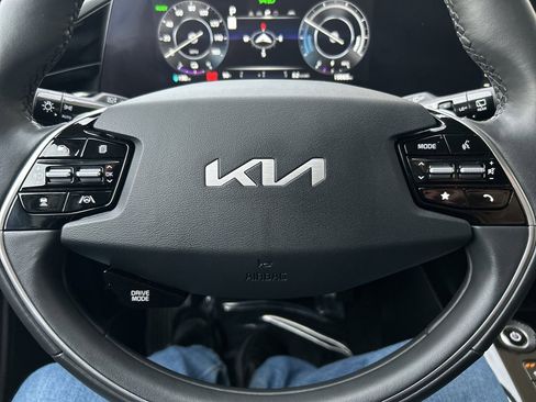 Used 2024 Kia Niro Wind w/ Wind Preserve Package image 25