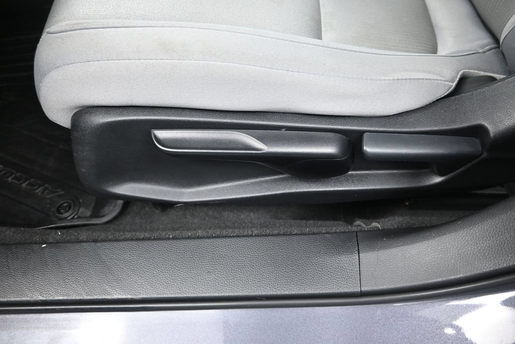 Used 2018 Honda Accord LX image 11