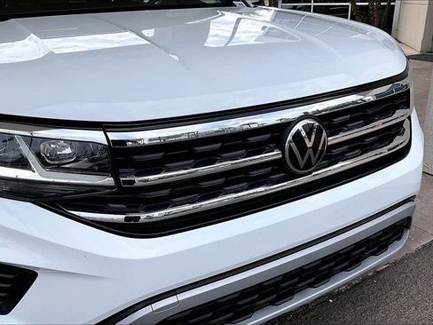 Used 2020 Volkswagen Atlas Cross Sport SE FWD image 28
