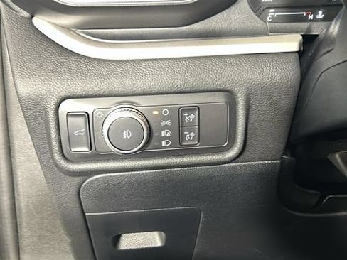 Used 2020 Ford Explorer XLT w/ Equipment Group 202A AWD/4WD image 19
