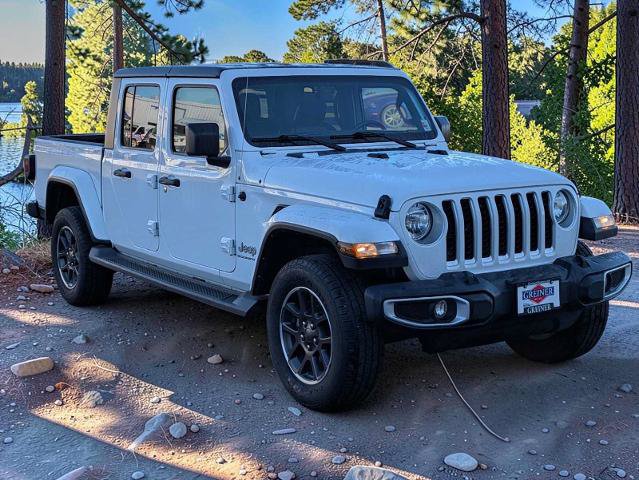 Used 2023 Jeep Gladiator Overland w/ Popular Equipment Package AWD/4WD image 8