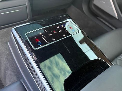 Used 2020 Audi S8 L image 38