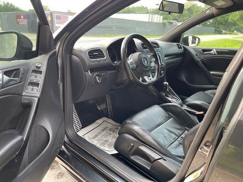 Used 2010 Volkswagen GTI 4-Door image 8