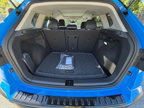 New 2026 Volkswagen Taos SE AWD/4WD image 15