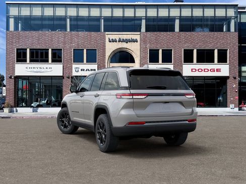 New 2026 Jeep Grand Cherokee Altitude RWD image 3