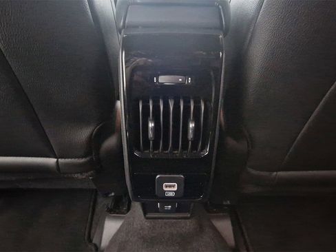 Used 2024 Jeep Compass Latitude image 24