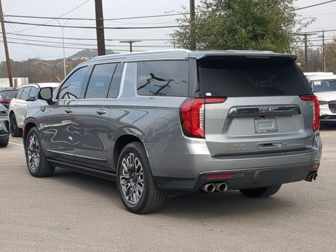 Used 2023 GMC Yukon XL Denali Ultimate image 5