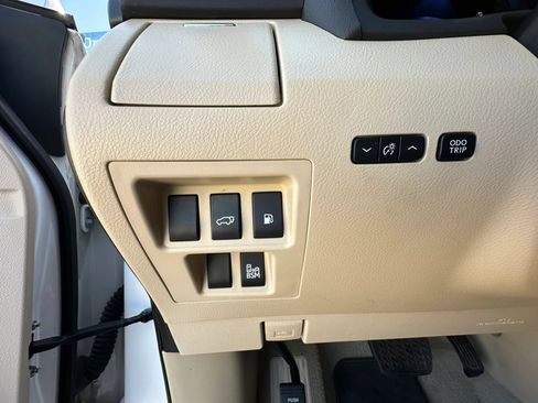 Used 2013 Lexus RX 350 AWD w/ Navigation Pkg image 34
