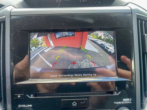 Used 2019 Subaru Crosstrek 2.0i Premium AWD/4WD image 23