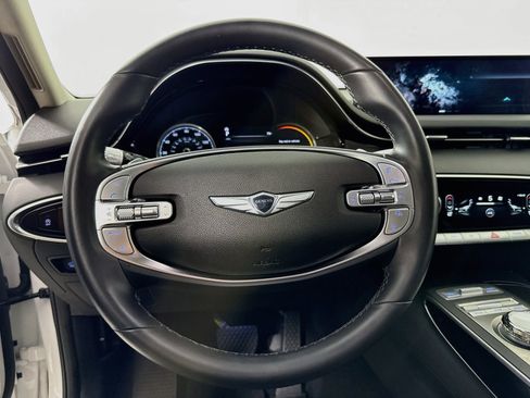Used 2025 Genesis GV70 2.5T AWD/4WD image 12