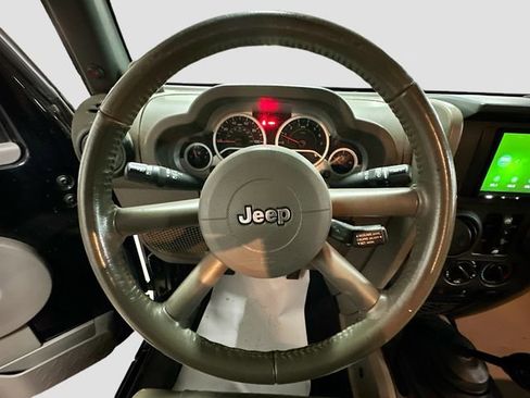 Used 2010 Jeep Wrangler Unlimited Rubicon w/ Dual Top Group image 12