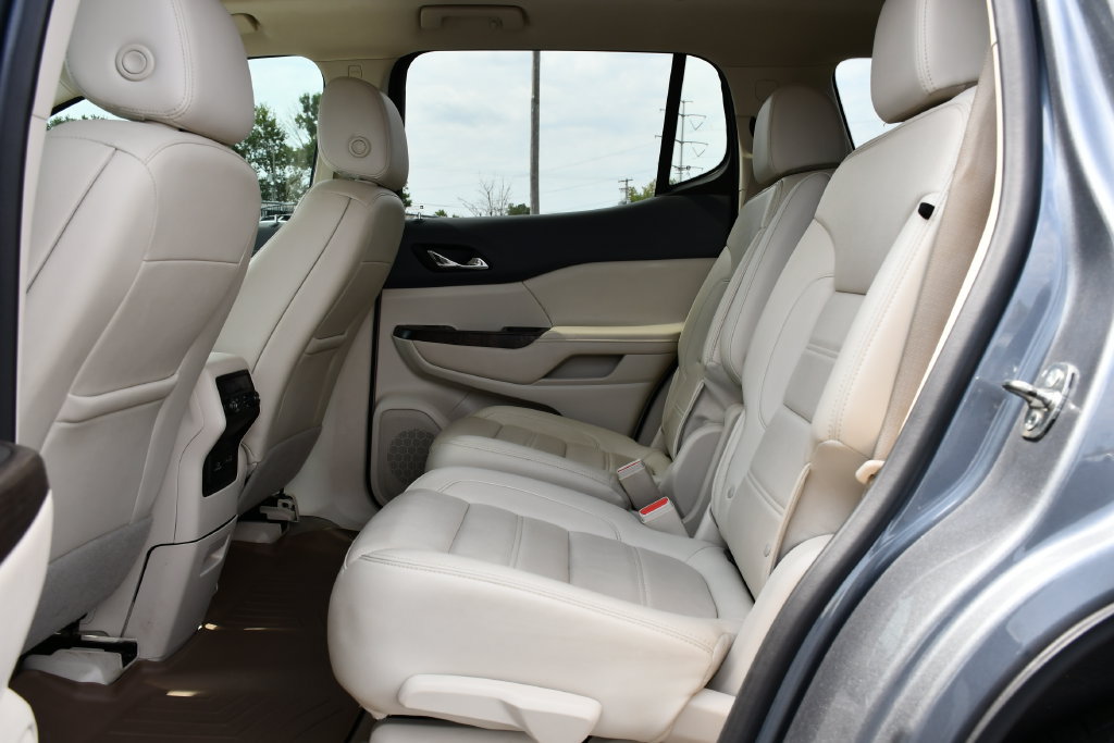 Used 2021 GMC Acadia Denali w/ Denali Technology Package FWD image 20