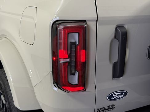 New 2026 Ford Bronco Outer Banks AWD/4WD image 8