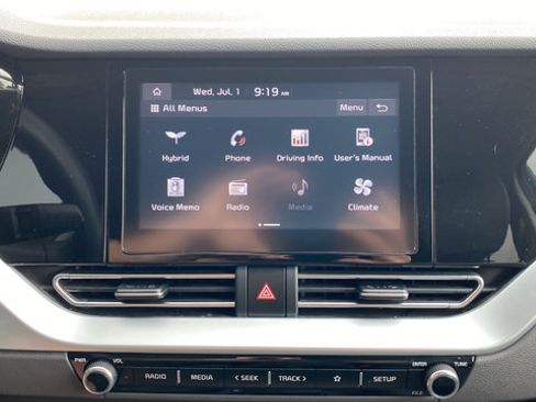 Used 2020 Kia Niro LX FWD image 12