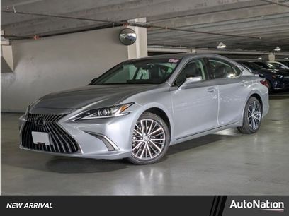 Used 2025 Lexus ES 300h w/ Premium Package