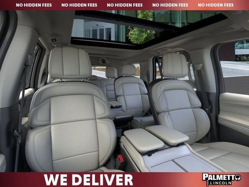 New 2026 Lincoln Navigator Reserve AWD/4WD image 10