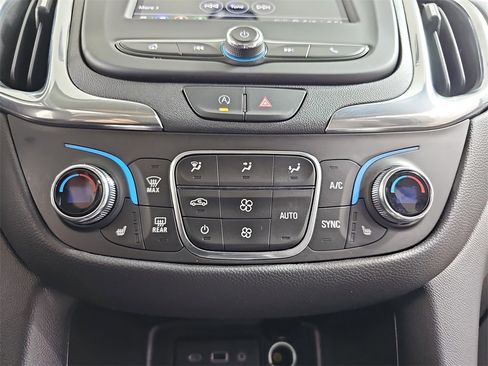 Certified 2023 Chevrolet Equinox LT image 28